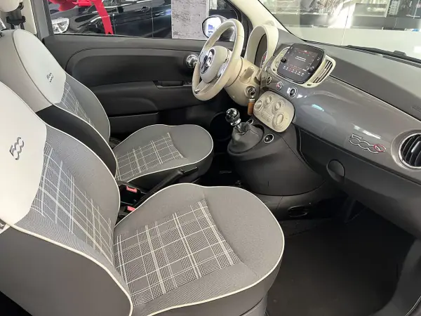 Fiat 500C 2018 - 11800 EUR, 59965 km - AUTO.MOTO.pt - 59965km - foto 15 de 21