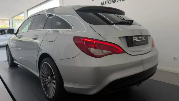 Mercedes-Benz CLA 180 2016 - 16990 EUR, 142457 km - AUTO.MOTO.pt - 142457km - foto 5 de 26