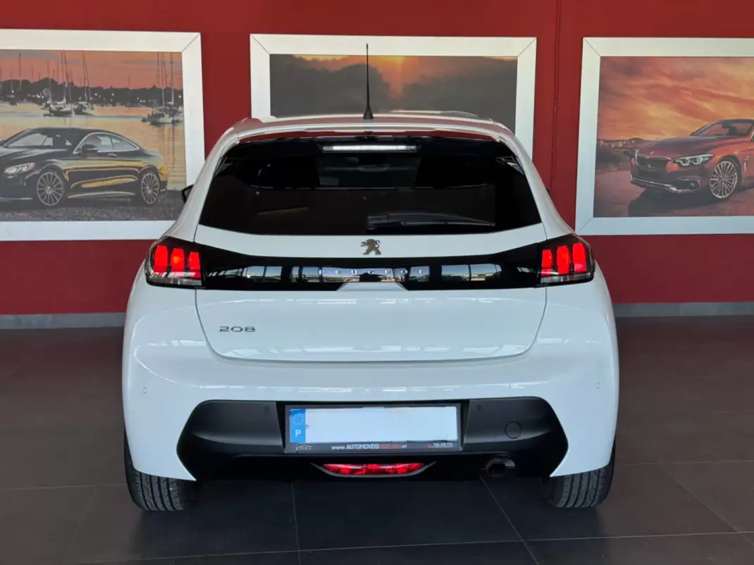 Peugeot 208 2023 - 17990 EUR, 55626 km - AUTO.MOTO.pt - 55626km - foto 11 de 21
