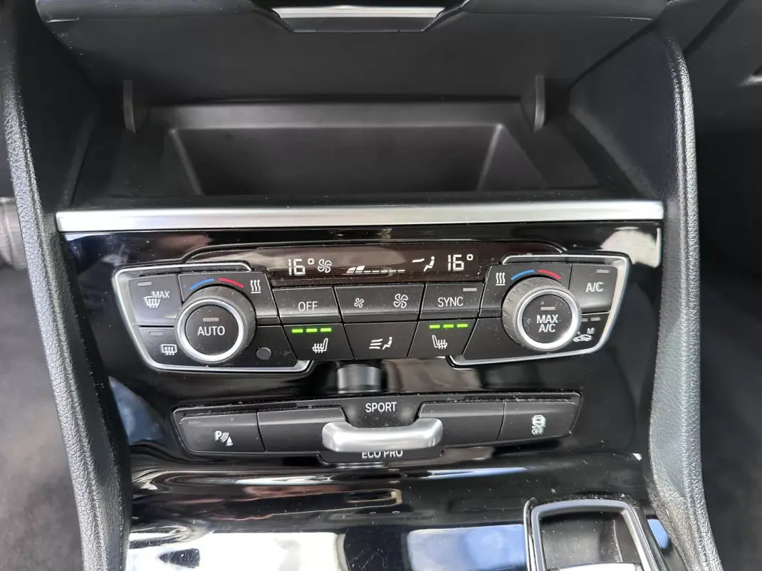 BMW 218 Active Tourer 2014 - 13900 EUR, 150000 km - AUTO.MOTO.pt - 150000km - foto 43 de 64