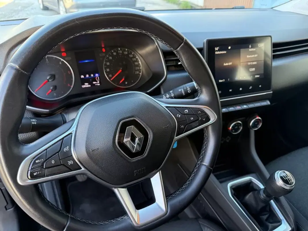 Renault Clio 2020 - 12900 EUR, 139162 km - 139162km - foto 17 de 19