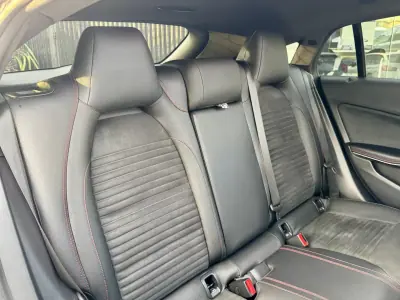 Mercedes-Benz CLA 200 2016 - 20999 EUR, 180000 km - AUTO.MOTO.pt - 180000km - foto 24 de 27