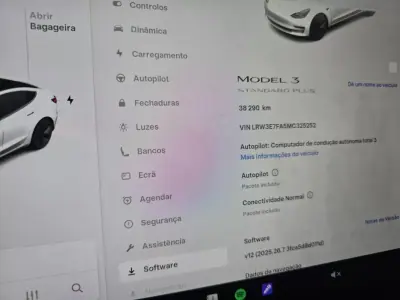 Tesla Model 3 2021 - 25950 EUR, 38290 km - AUTO.MOTO.pt - 38290km - foto 38 de 49