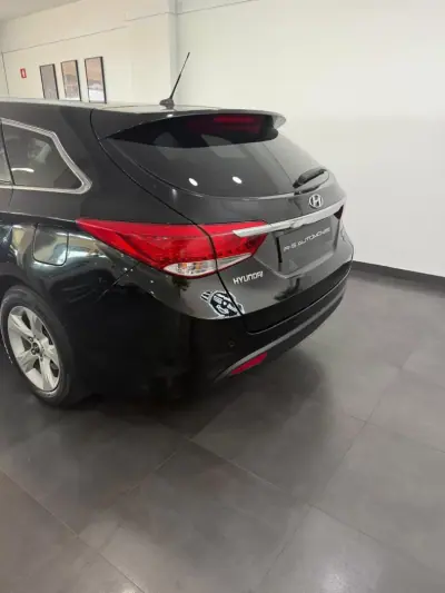 Hyundai i40 SW 2012 - 11000 EUR, 230000 km - AUTO.MOTO.pt - 230000km - foto 5 de 15