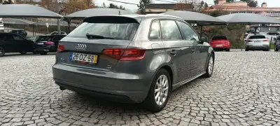 Audi A3 Limousine 2014 - 12190 EUR, 266000 km - AUTO.MOTO.pt - 266000km - foto 5 de 19