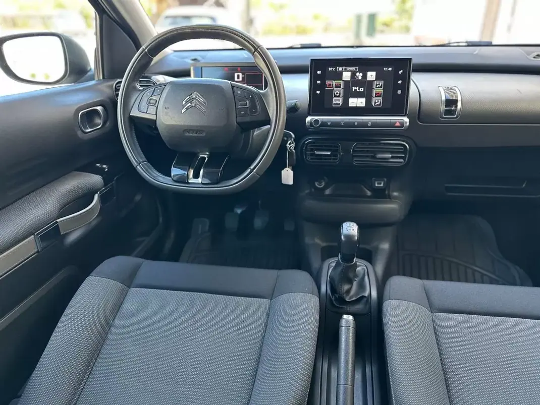 Citroën C4 Cactus 2018 - 9870 EUR, 89500 km - AUTO.MOTO.pt - 89500km - foto 34 de 47