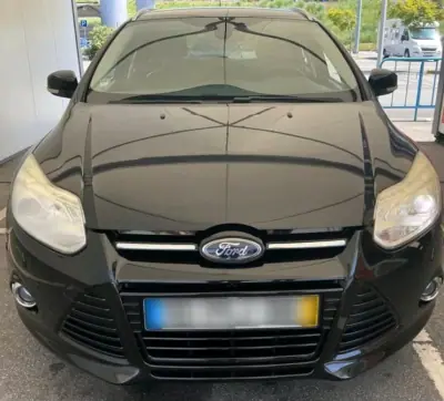 Ford Focus SW 2011 - 7490 EUR, 159718 km - AUTO.MOTO.pt - 159718km - foto 7 de 14