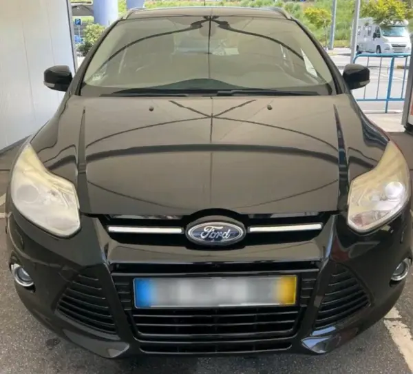 Ford Focus SW 2011 - 7490 EUR, 159718 km - AUTO.MOTO.pt - 159718km - foto 7 de 14