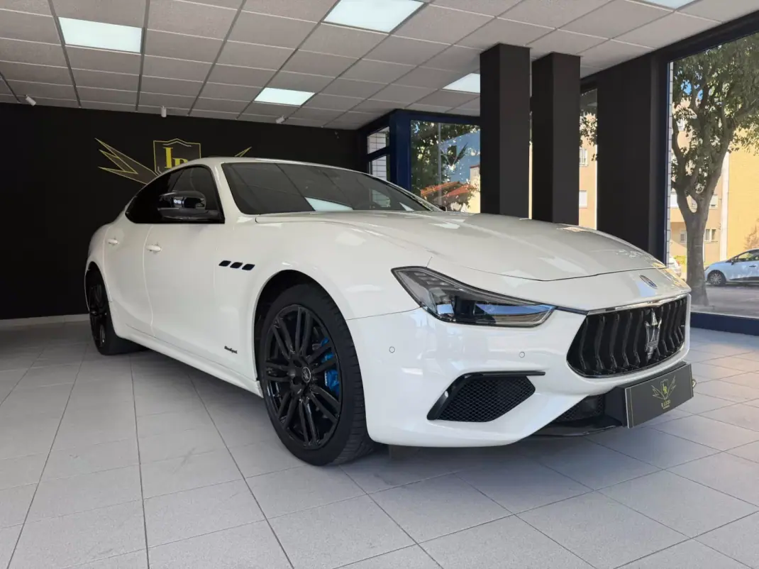 Maserati Ghibli 2021 - 62500 EUR, 45000 km - 45000km - foto 2 de 51