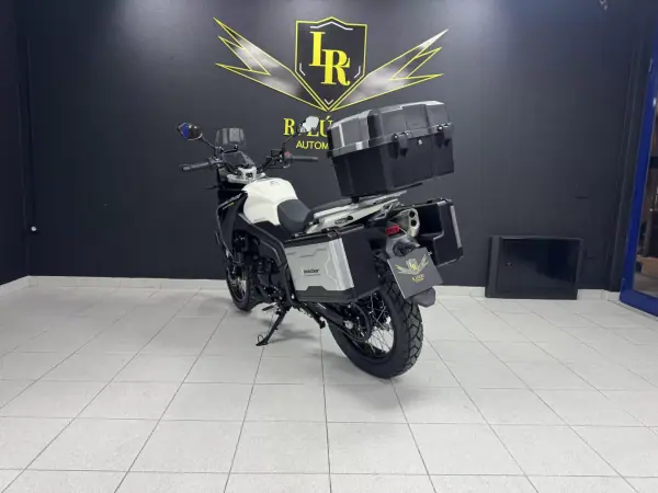 2025 - 3690 EUR, 0 km - AUTO.MOTO.pt - foto 13 de 23