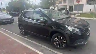 Peugeot 2008 2016 - 7500 EUR, 99650 km - AUTO.MOTO.pt - 99650km - foto 2 de 5