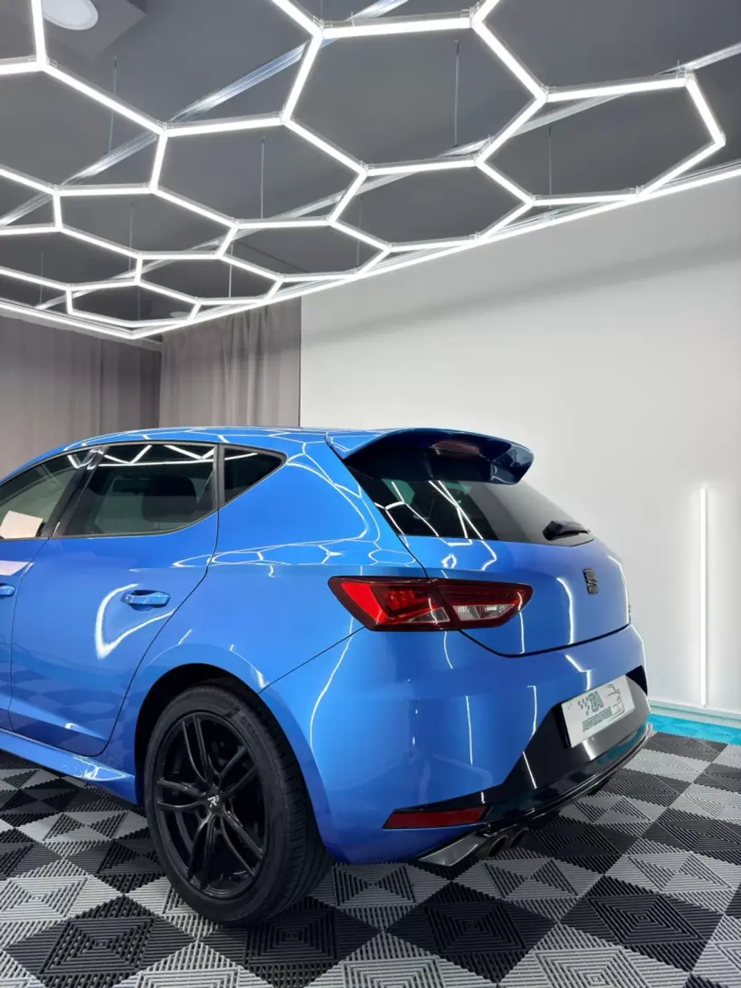 SEAT Leon 2014 - 14000 EUR, 160000 km - AUTO.MOTO.pt - 160000km - foto 6 de 18