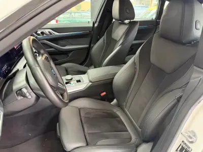 BMW i4 2024 - 43000 EUR, 42572 km - AUTO.MOTO.pt - 42572km - foto 16 de 39
