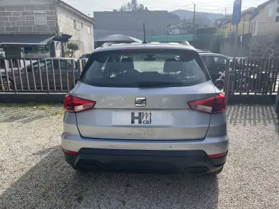 SEAT Arona 2023 - 15990 EUR, 60500 km - AUTO.MOTO.pt - 60500km - foto 4 de 18