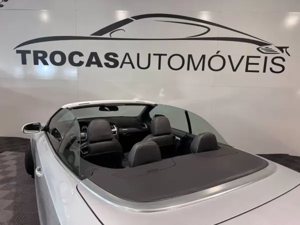 Audi A5 Cabrio 2009 - 15900 EUR, 186000 km - AUTO.MOTO.pt - 186000km - foto 16 de 45