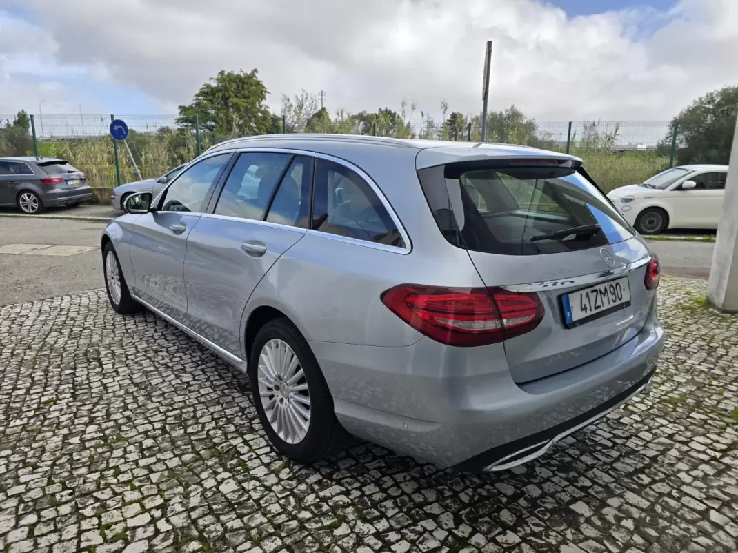 Mercedes-Benz C 200 2014 - 12450 EUR, 252000 km - AUTO.MOTO.pt - 252000km - foto 4 de 18