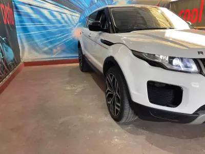 Land Rover Range Rover Evoque 2016 - 16999 EUR, 105000 km - AUTO.MOTO.pt - 105000km - foto 12 de 49