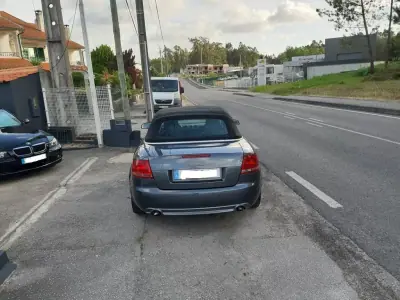 Audi A4 Cabrio 2014 - 10900 EUR, 193145 km - AUTO.MOTO.pt - 193145km - foto 7 de 34