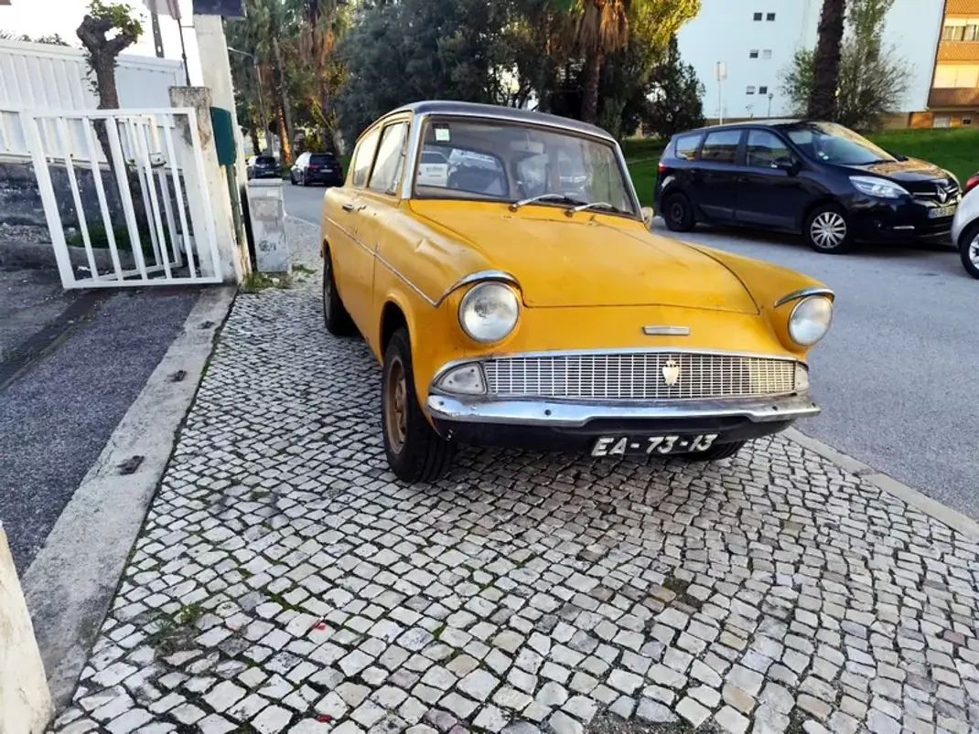 Ford Anglia 1960 - 5000 EUR, 14000 km - AUTO.MOTO.pt - 14000km - foto 10 de 30
