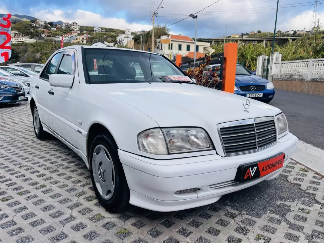 Mercedes-Benz C 200 1998 - 4500 EUR, 363710 km - AUTO.MOTO.pt - 363710km - foto 1 de 12