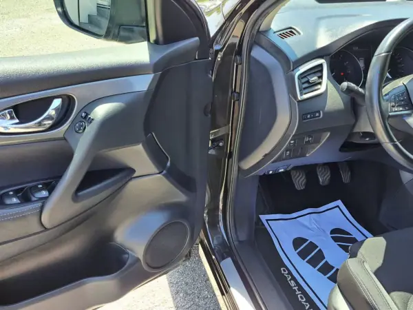 Nissan Qashqai 2019 - 18750 EUR, 92563 km - AUTO.MOTO.pt - 92563km - foto 14 de 50