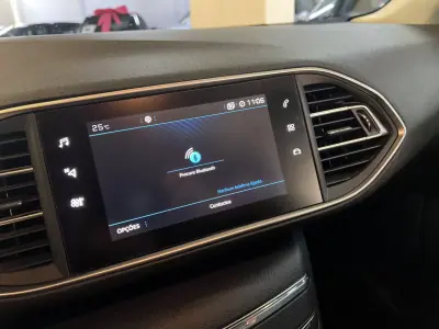 Peugeot 308 2019 - 10990 EUR, 130000 km - 130000km - foto 29 de 38