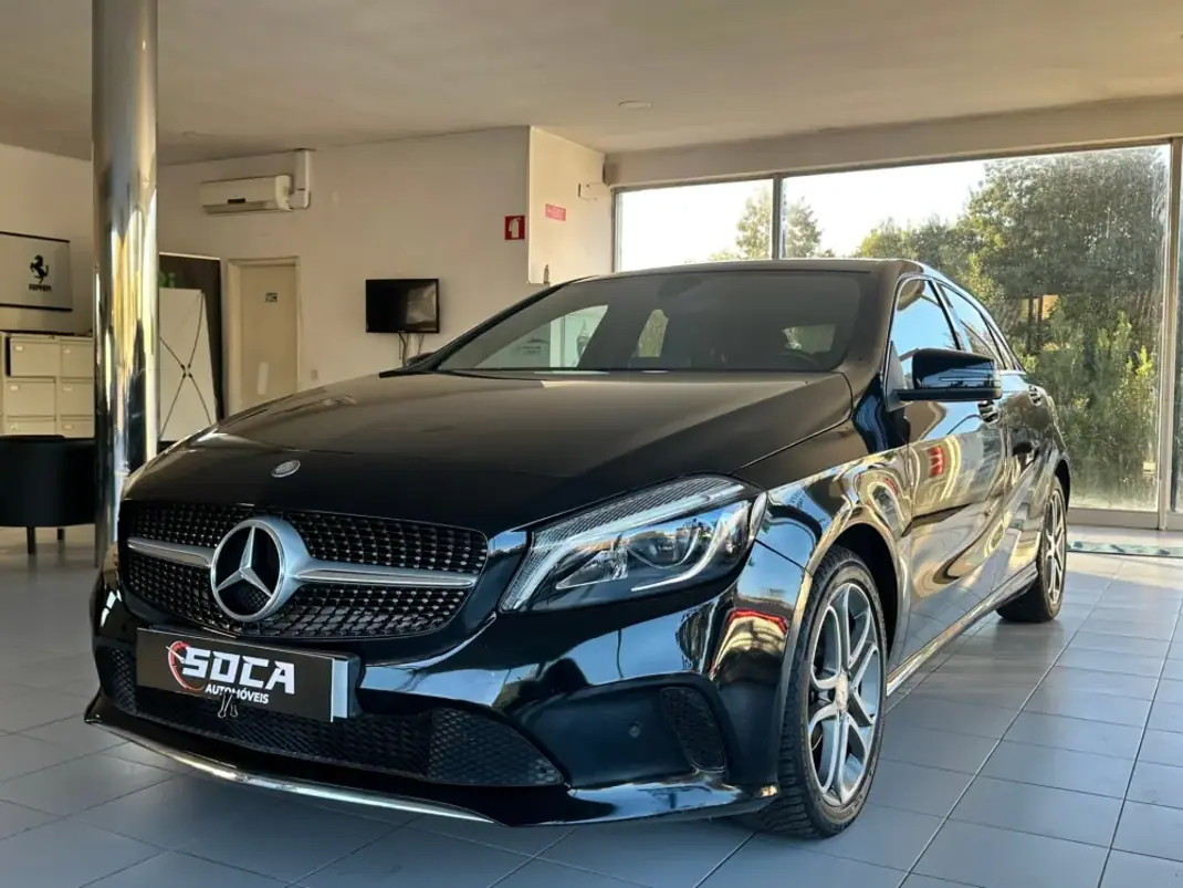 Mercedes-Benz A 180 2015 - 16690 EUR, 178000 km - 178000km - foto 4 de 26