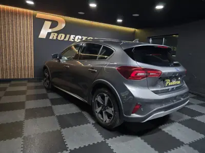 Ford Focus 2023 — foto 6 de 26
