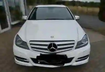 Mercedes-Benz C 220 2012 - 5500 EUR, 260000 km - foto 1 de 5
