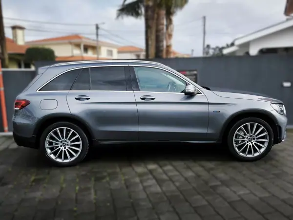 Mercedes-Benz GLC 300 2020 - 36950 EUR, 97454 km - AUTO.MOTO.pt - 97454km - foto 16 de 42