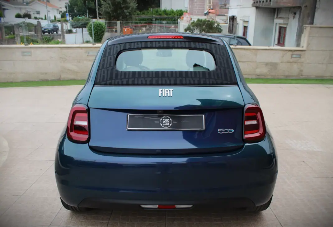 Fiat 500e 2020 - 19990 EUR, 96000 km - 96000km - foto 49 de 55