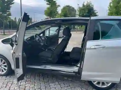 Ford B-Max 2017 - 10990 EUR, 137000 km - AUTO.MOTO.pt - 137000km - foto 6 de 12