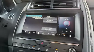 Jaguar E-Pace 2019 - 23900 EUR, 164000 km - AUTO.MOTO.pt - 164000km - foto 47 de 64