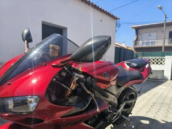 Yamaha YZF R1 2004 — photo 3 of 9