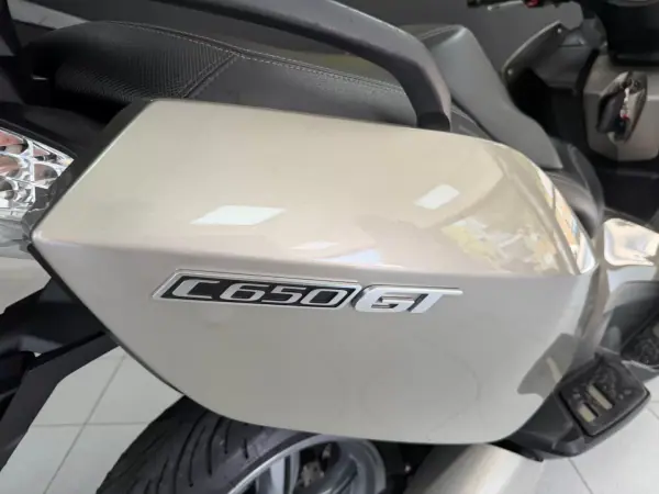 BMW C 650 GT 2012 - 5500 EUR, 31823 km - AUTO.MOTO.pt - 31823km - foto 20 de 22