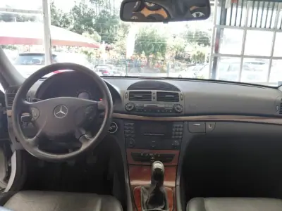 Mercedes-Benz E 220 2002 - 7600 EUR, 280000 km - 280000km - foto 8 de 15