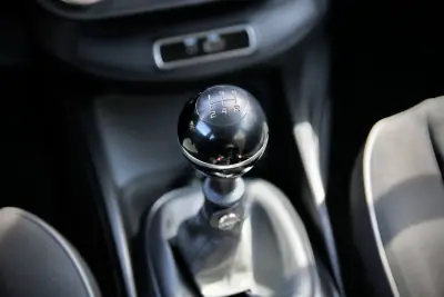 Fiat 500X 2016 - 11950 EUR, 140000 km - AUTO.MOTO.pt - 140000km - foto 28 de 33