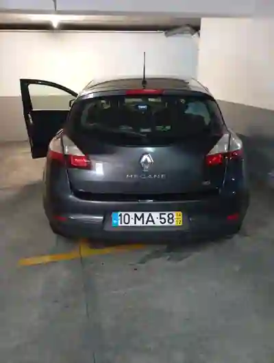 Renault Mégane 2014 - 7000 EUR, 193421 km - AUTO.MOTO.pt - 193421km - foto 4 de 4