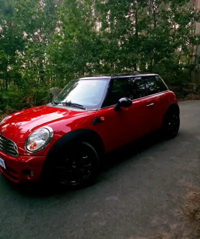 MINI 3 Portas 2010 - 8990 EUR, 186000 km - AUTO.MOTO.pt - 186000km - foto 6 de 26