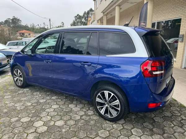 Citroën C4 Spacetourer 2023 - 13900 EUR, 279000 km - AUTO.MOTO.pt - 279000km - foto 2 de 12