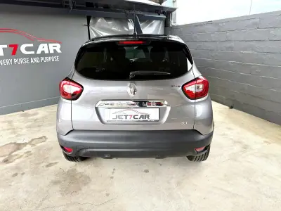Renault Captur 2014 - 12990 EUR, 187722 km - AUTO.MOTO.pt - 187722km - foto 6 de 23
