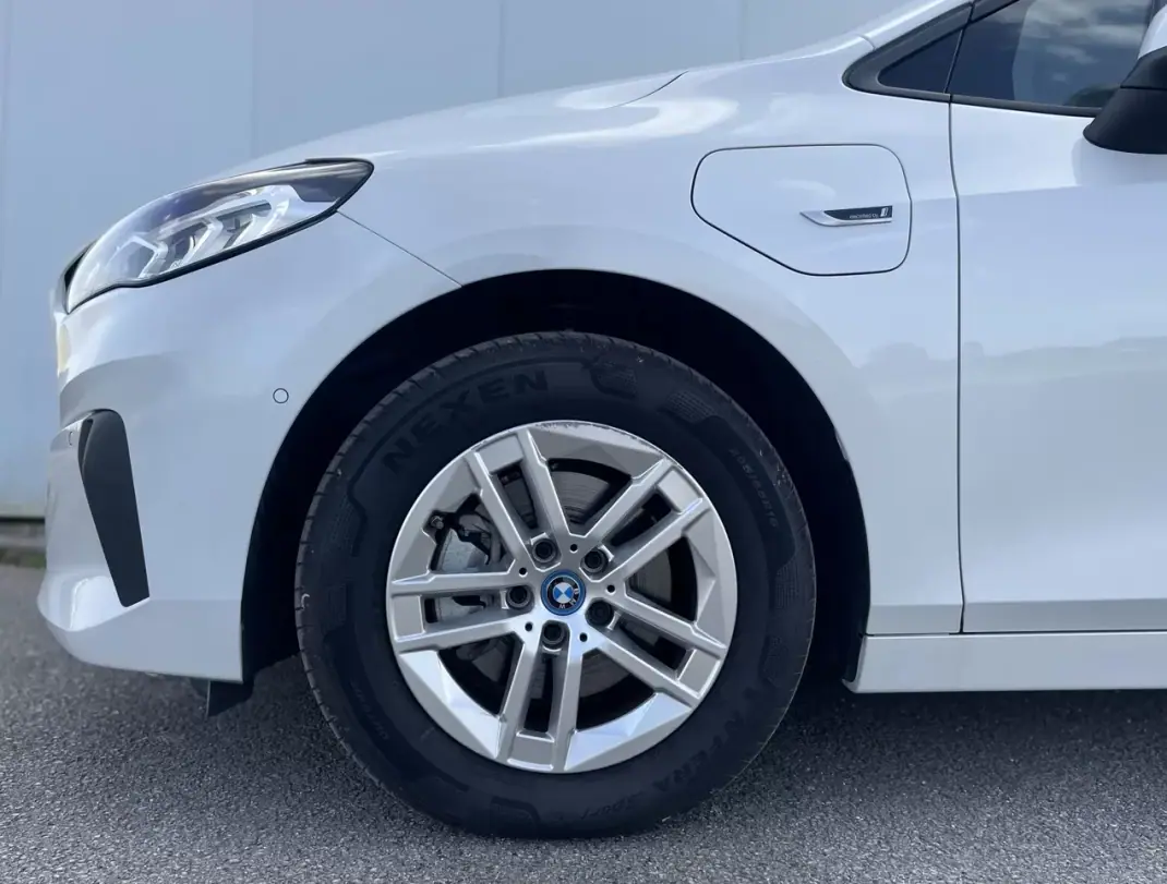 BMW 225xe Active Tourer 2023 - 28900 EUR, 114998 km - AUTO.MOTO.pt - 114998km - foto 3 de 11