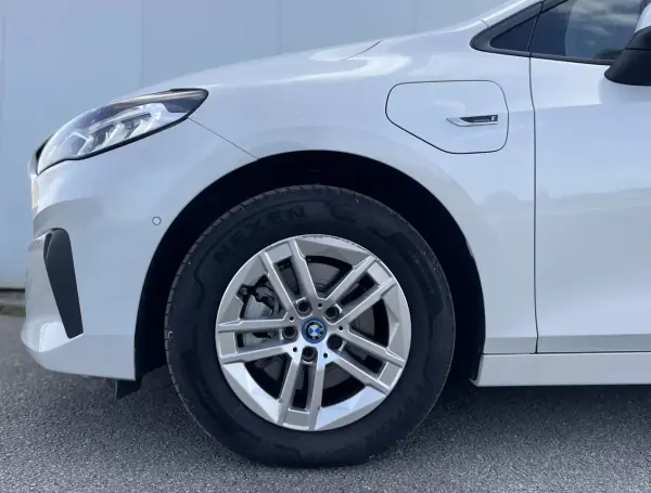 BMW 225xe Active Tourer 2023 - 28900 EUR, 114998 km - AUTO.MOTO.pt - 114998km - foto 3 de 11
