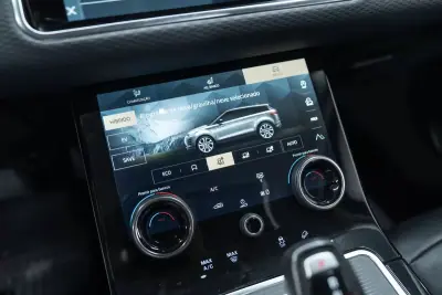 Land Rover Range Rover Evoque 2021 - 37950 EUR, 51000 km - AUTO.MOTO.pt - 51000km - foto 46 de 53