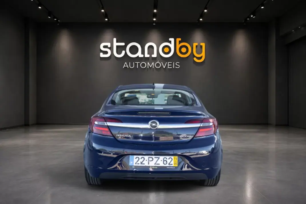 Opel Insignia 2015 - 8450 EUR, 185000 km - 185000km - foto 3 de 11