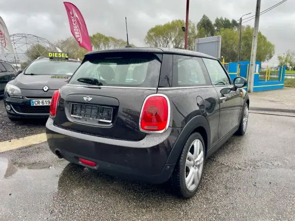 MINI Cooper 2014 - 11950 EUR, 153852 km - AUTO.MOTO.pt - 153852km - foto 7 de 25