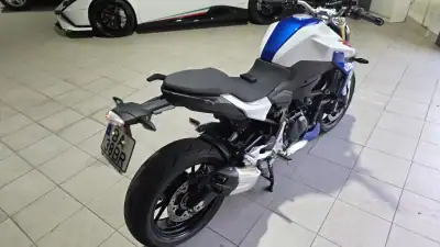 BMW F 900 R 2023 - 10900 EUR, 1060 km - AUTO.MOTO.pt - 1060km - foto 7 de 23