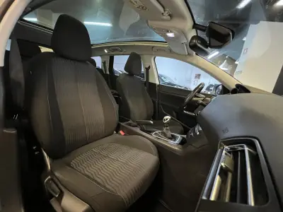 Peugeot 308 SW 2014 - 6990 EUR, 298000 km - AUTO.MOTO.pt - 298000km - foto 3 de 37