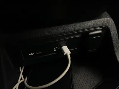 Mercedes-Benz 2022 - 17750 EUR, 45000 km - AUTO.MOTO.pt - 45000km - foto 25 de 28