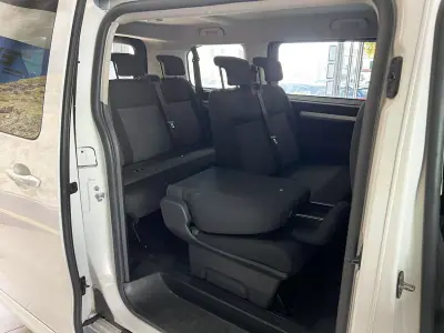 Citroën Spacetourer 2018 - 21800 EUR, 210620 km - AUTO.MOTO.pt - 210620km - foto 20 de 23